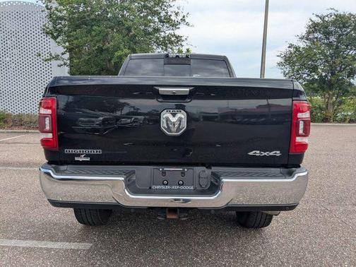 Diamond Black Crystal Pearlcoat 2020 RAM 2500 Big Horn Crew Cab 4x4 6'4' Box
