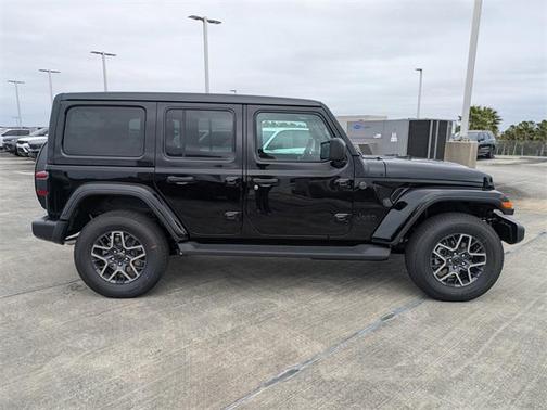 2026 Jeep Wrangler 4-Door Sahara 4x4