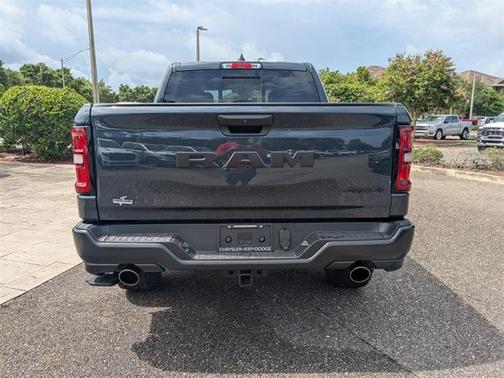 2025 RAM 1500 Warlock Crew Cab 4x4 5'7' Box