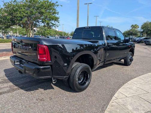 Diamond Black 2026 RAM 3500 Big Horn Crew Cab 4x4 8' Box