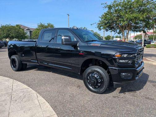 Diamond Black 2026 RAM 3500 Big Horn Crew Cab 4x4 8' Box