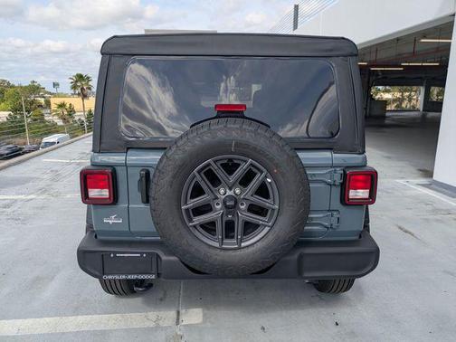 Anvil Clearcoat 2026 Jeep Wrangler Sport