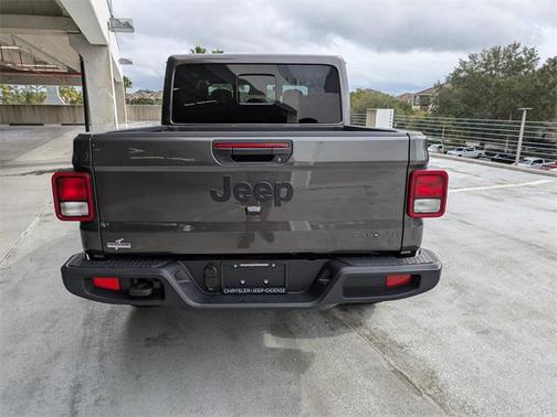 2025 Jeep Gladiator High Tide