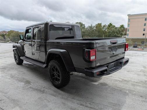 2025 Jeep Gladiator High Tide