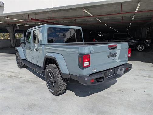 2025 Jeep Gladiator High Tide