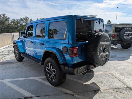 2026 Jeep Wrangler 4-Door Sahara 4x4