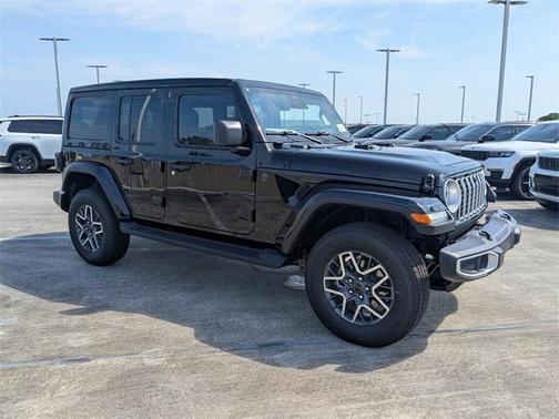 2025 Jeep Wrangler 4-Door Sahara 4x4
