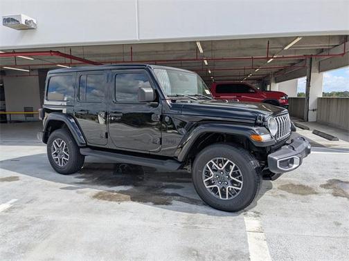 2025 Jeep Wrangler 4-Door Sahara 4x4