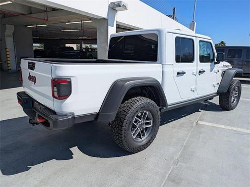 2026 Jeep Gladiator Mojave 4x4
