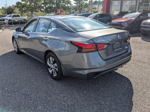2022 Nissan Altima S FWD