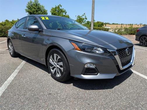 2022 Nissan Altima S FWD