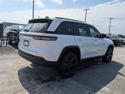2025 Jeep Grand Cherokee Altitude