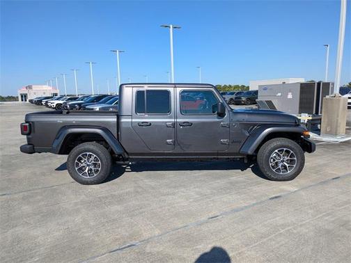 2026 Jeep Gladiator Sport S