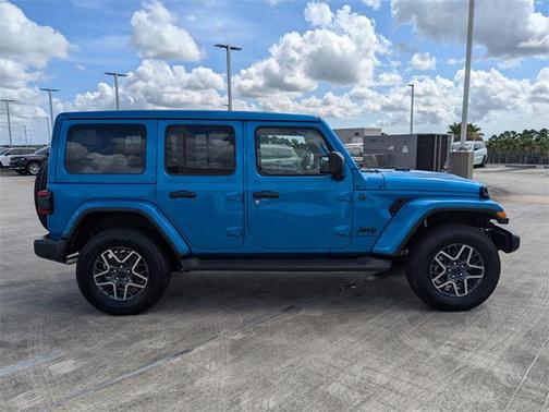 2025 Jeep Wrangler 4-Door Sahara 4x4