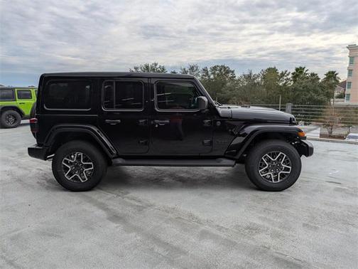 2026 Jeep Wrangler 4-Door Sahara 4x4