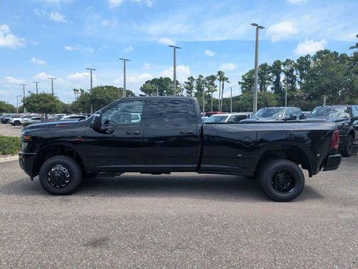 Diamond Black 2026 RAM 3500 Big Horn Crew Cab 4x4 8' Box