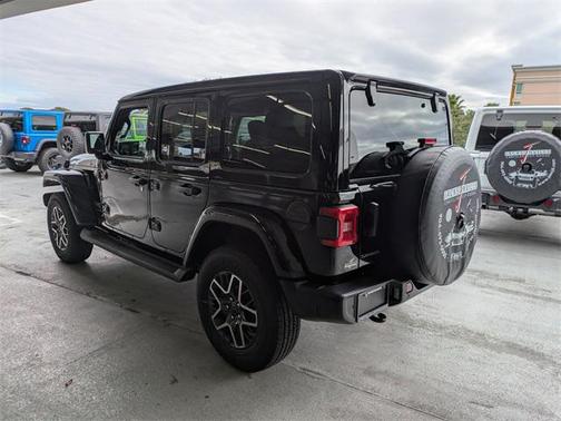 2026 Jeep Wrangler 4-Door Sahara 4x4