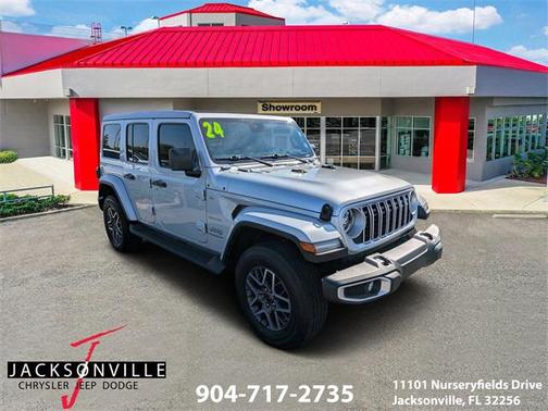 2024 Jeep Wrangler 4-Door Sahara 4x4