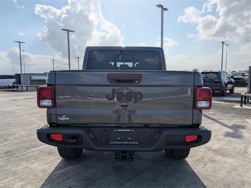 2025 Jeep Gladiator Nighthawk