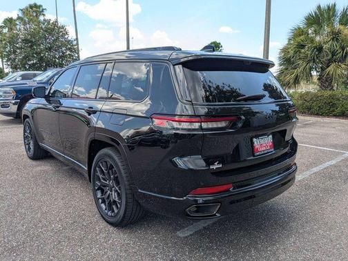 Diamond Black 2025 Jeep Grand Cherokee L Summit Reserve