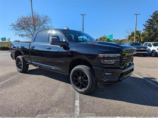 2025 RAM 2500 Laramie Crew Cab 4x4 6'4' Box