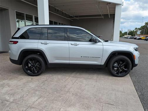 2025 Jeep Grand Cherokee Limited X
