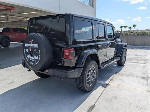 2025 Jeep Wrangler 4-Door Sahara 4x4