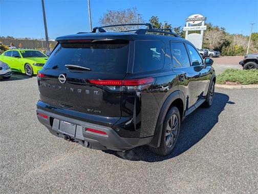 2023 Nissan Pathfinder SV 4WD
