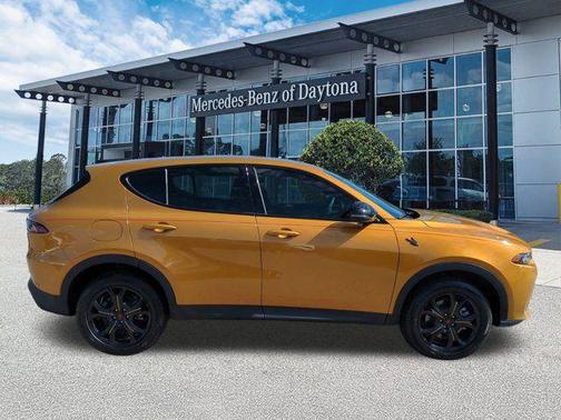 Acapulco Gold 2024 Dodge Hornet GT AWD