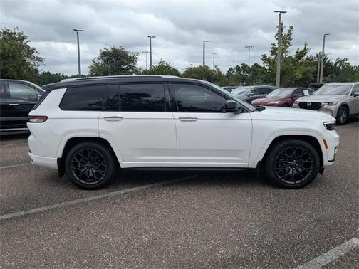 2023 Jeep Grand Cherokee L Summit Reserve