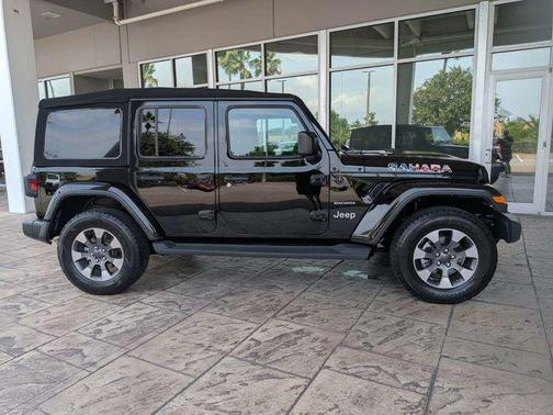 Black Clearcoat 2023 Jeep Wrangler 4-Door Sahara 4x4