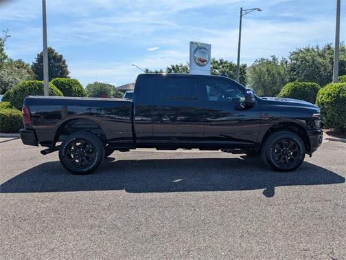 2025 RAM 2500 Laramie Crew Cab 4x4 6'4' Box