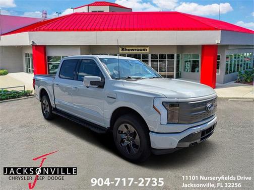 2023 Ford F-150 Lightning LARIAT