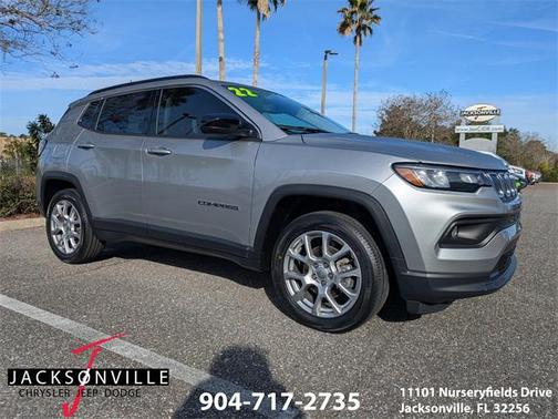 2022 Jeep Compass Latitude Lux