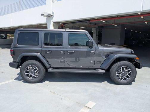 Granite 2026 Jeep Wrangler 4-Door Sahara 4x4