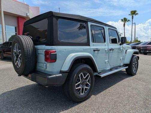 Earl Clearcoat 2024 Jeep Wrangler 4-Door Sahara 4x4
