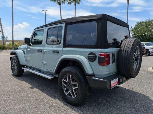 Earl Clearcoat 2024 Jeep Wrangler 4-Door Sahara 4x4