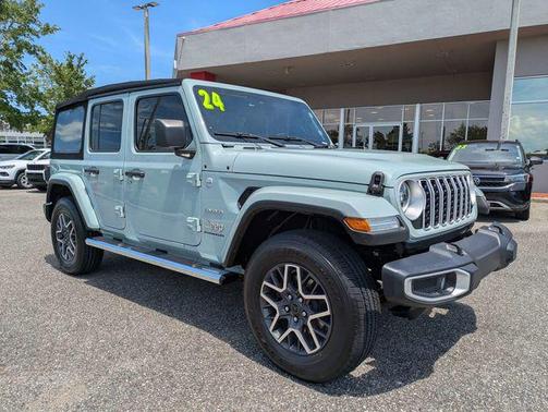Earl Clearcoat 2024 Jeep Wrangler 4-Door Sahara 4x4