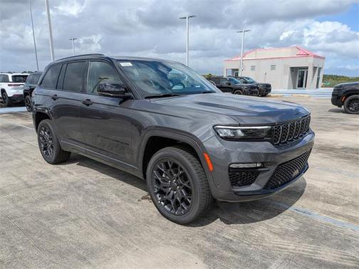 2025 Jeep Grand Cherokee Summit