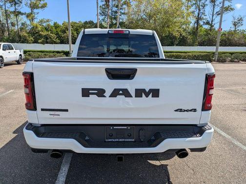 Bright White Clearcoat 2026 RAM 1500 Big Horn/Lone Star