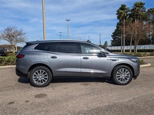 Photo 3 of 30 of 2019 Buick Enclave Essence