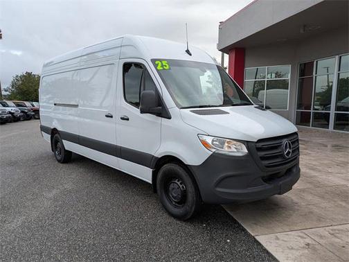 2025 Mercedes-Benz Sprinter 2500 High Roof
