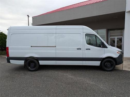 2025 Mercedes-Benz Sprinter 2500 High Roof