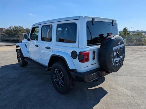 2026 Jeep Wrangler 4-Door Sahara 4x4