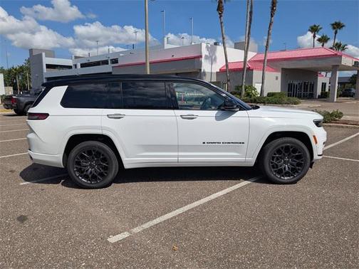 2025 Jeep Grand Cherokee L Summit Reserve