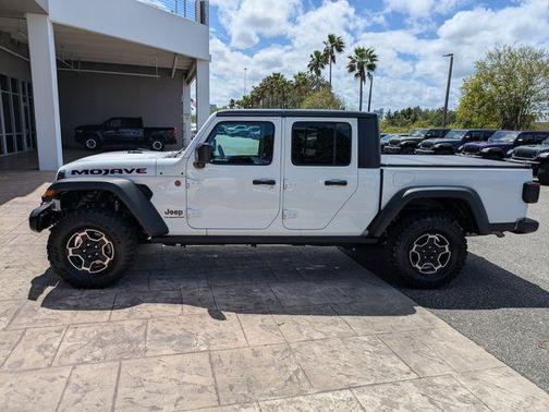 Bright White Clearcoat 2022 Jeep Gladiator Mojave 4x4