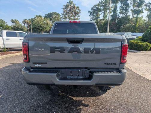 Ceramic Gray Clearcoat 2026 RAM 2500 Big Horn Crew Cab 4x4 6'4' Box