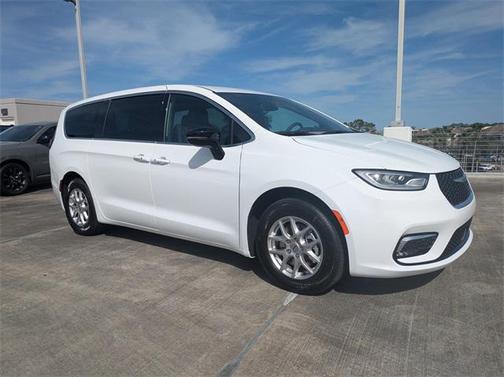2025 Chrysler Pacifica L