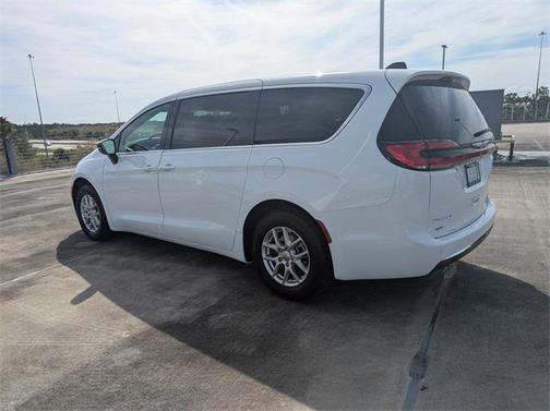 2025 Chrysler Pacifica L