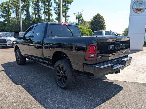 2025 RAM 2500 Big Horn Crew Cab 4x4 6'4' Box